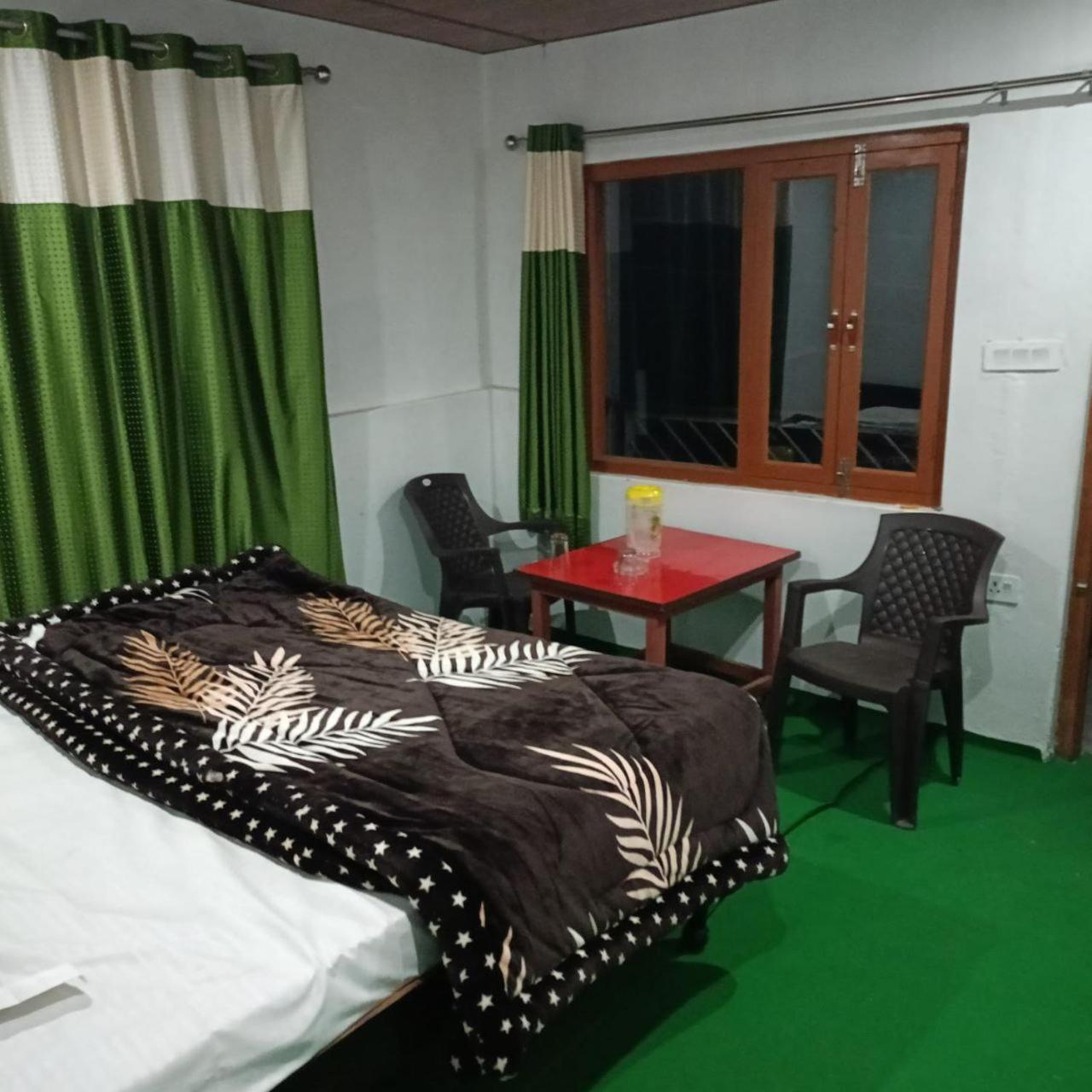 Nanda Devi Stays Joshīmath Esterno foto